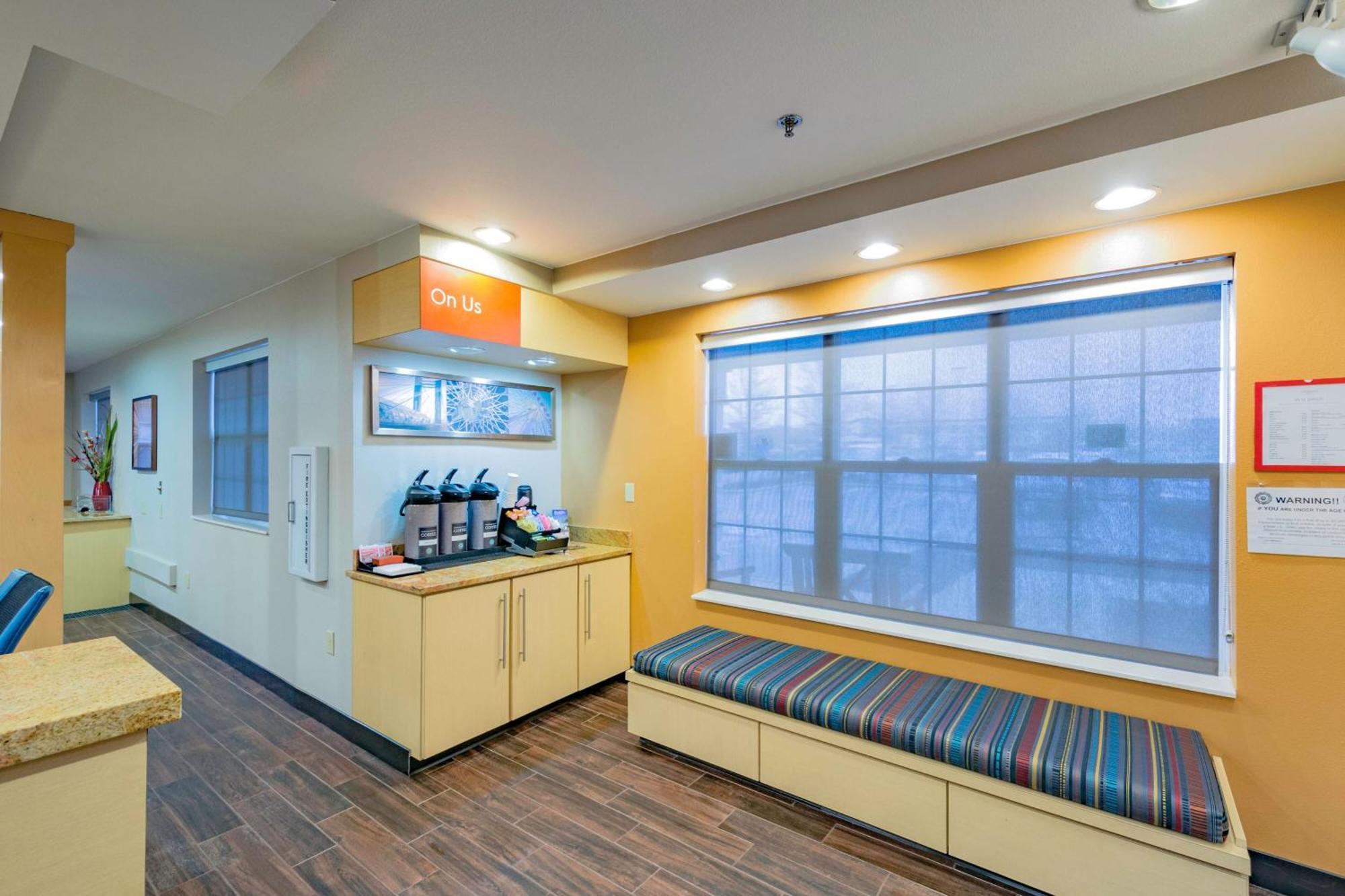 Towneplace Suites Cleveland Стритсборо Экстерьер фото