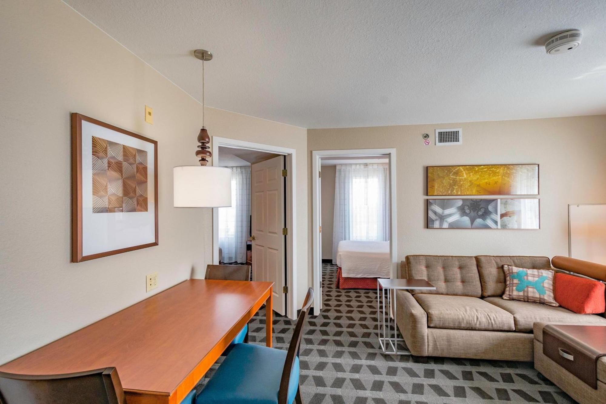 Towneplace Suites Cleveland Стритсборо Экстерьер фото